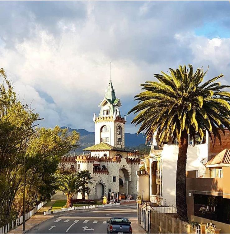 Hotel Caluva Loja Buitenkant foto